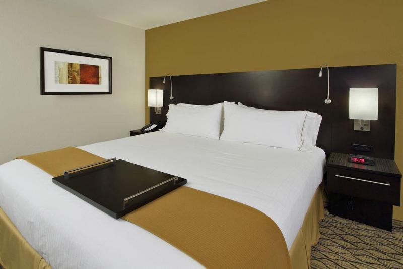 Holiday Inn Express & Suites Colorado Springs-Airport By Ihg Εξωτερικό φωτογραφία